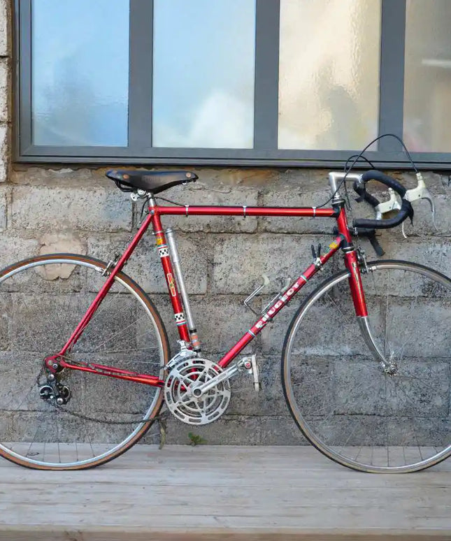 Vélo de course Vintage Peugeot rouge— Taille M/L