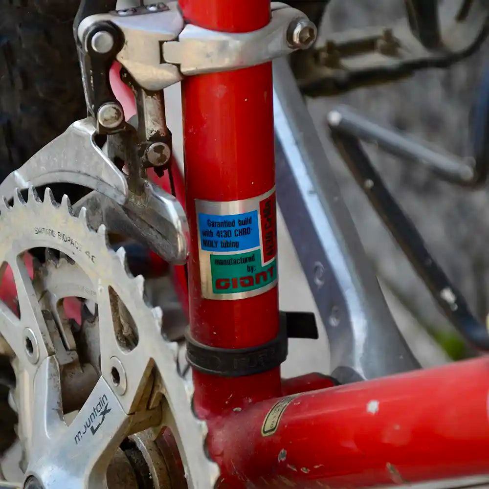 Jeu moyeux vintage GT Hadley rouge 32 trous 135 mm années 90 VTT 32h Jeu moyeux vintage GT Hadley rouge 32 trous 135 mm années 90 VTT 32h